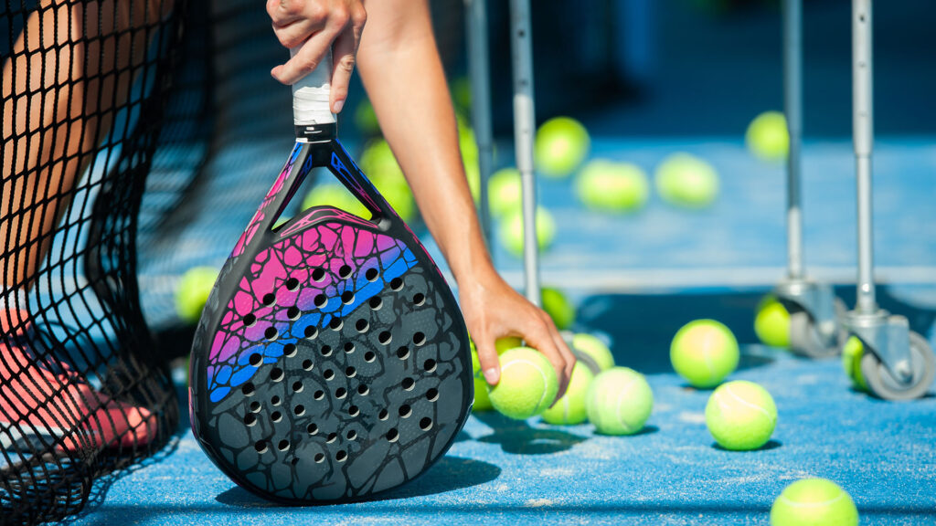 Padel tennis